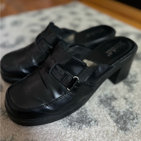 Mudd Vintage mule/loafer heels size 9 - Picture 6 of 6